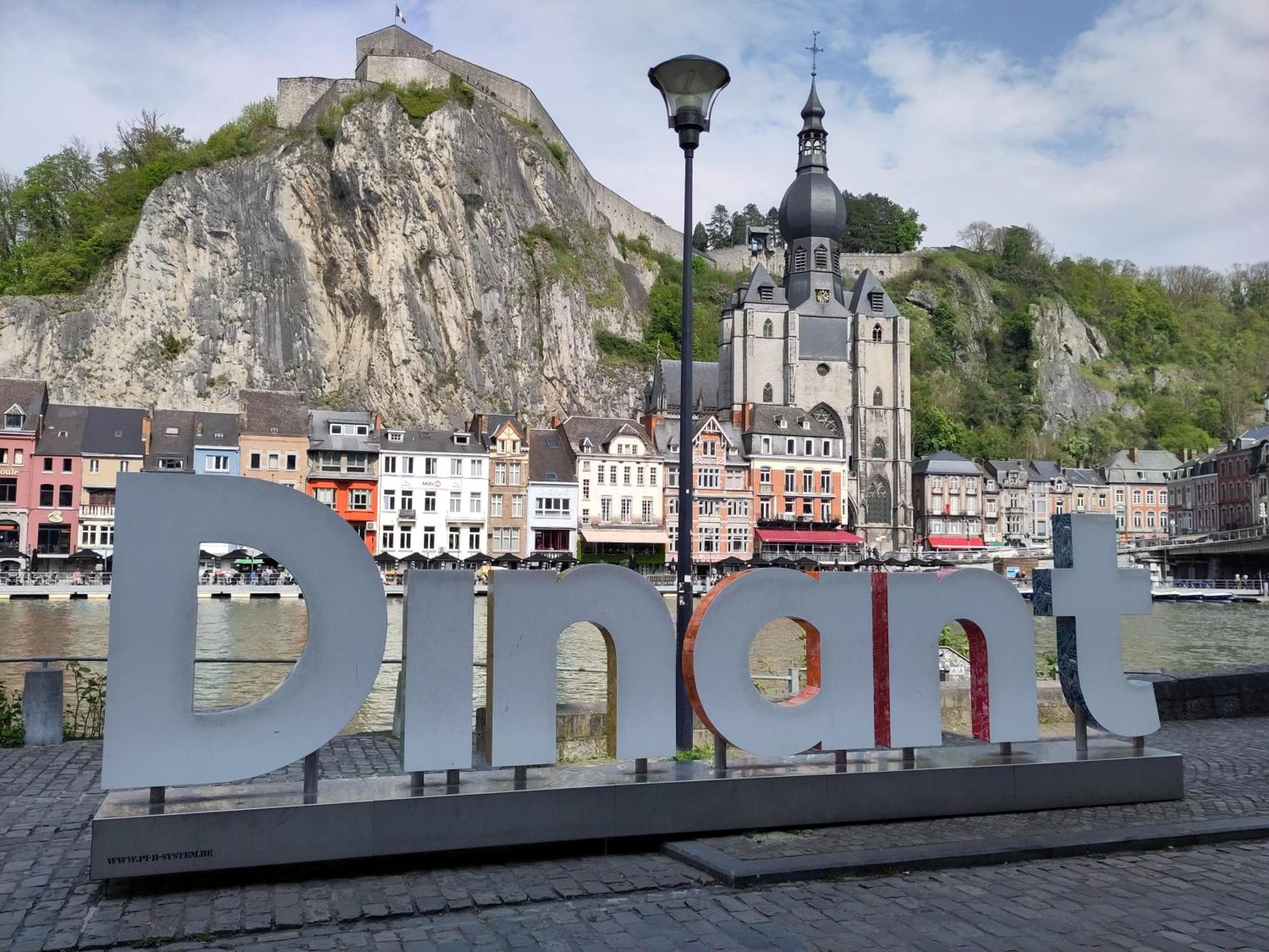 Le Patenier Dinant Bagian luar foto